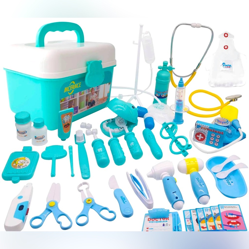 Kids doctor play set